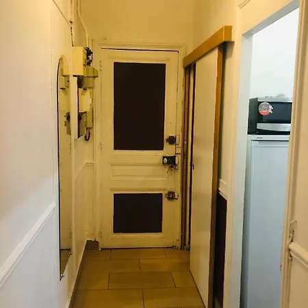Porte De *